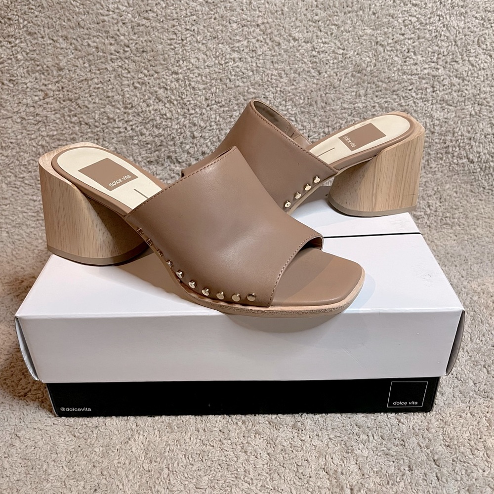 NWOT Dolce Vita thick heel sandals